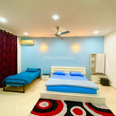 4 Bedrooms Homestay, Fully Aircond In Sendayan By D'Kay Homes I 10-15 Pax เซเรมบัน ภายนอก รูปภาพ