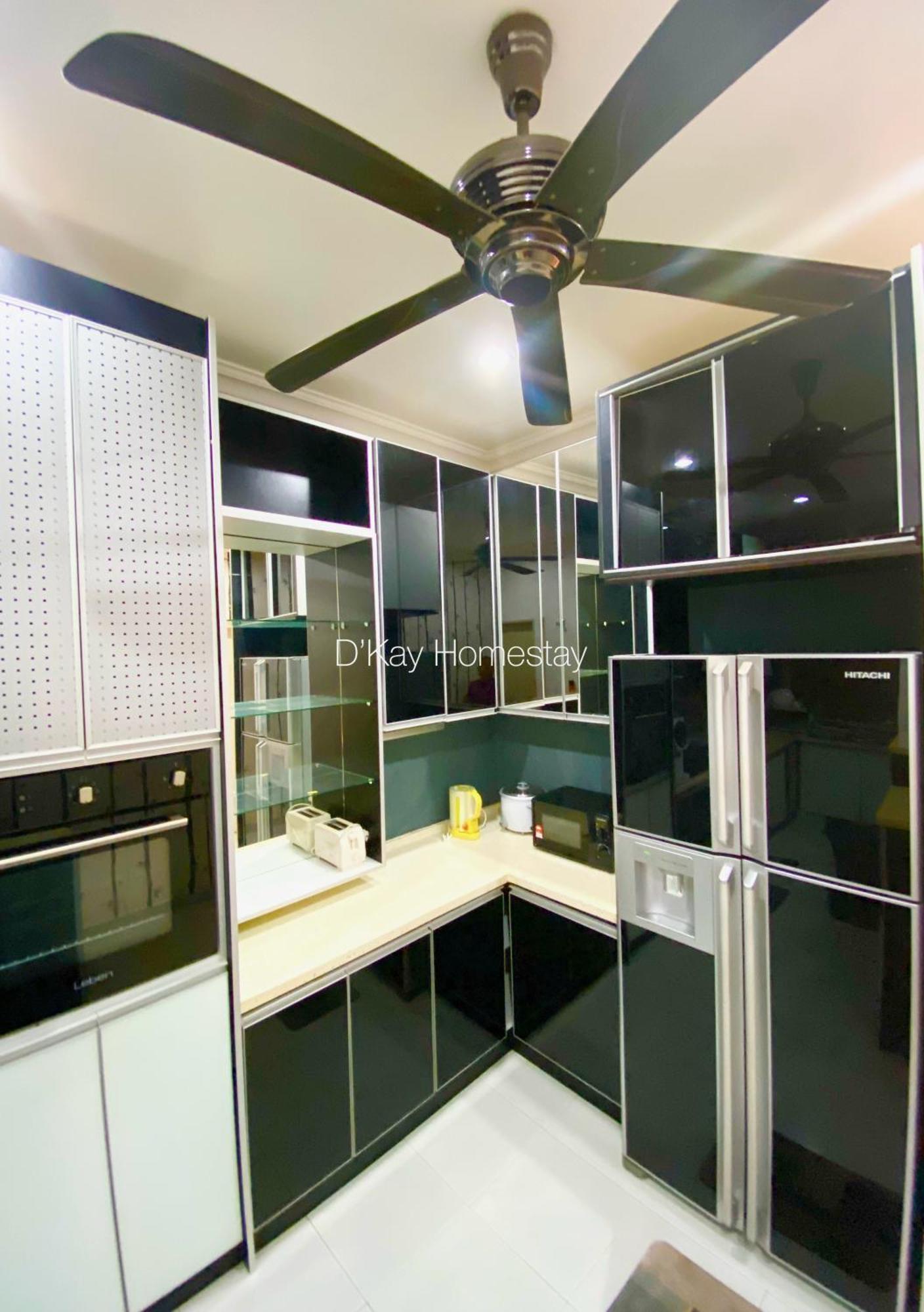 4 Bedrooms Homestay, Fully Aircond In Sendayan By D'Kay Homes I 10-15 Pax เซเรมบัน ภายนอก รูปภาพ