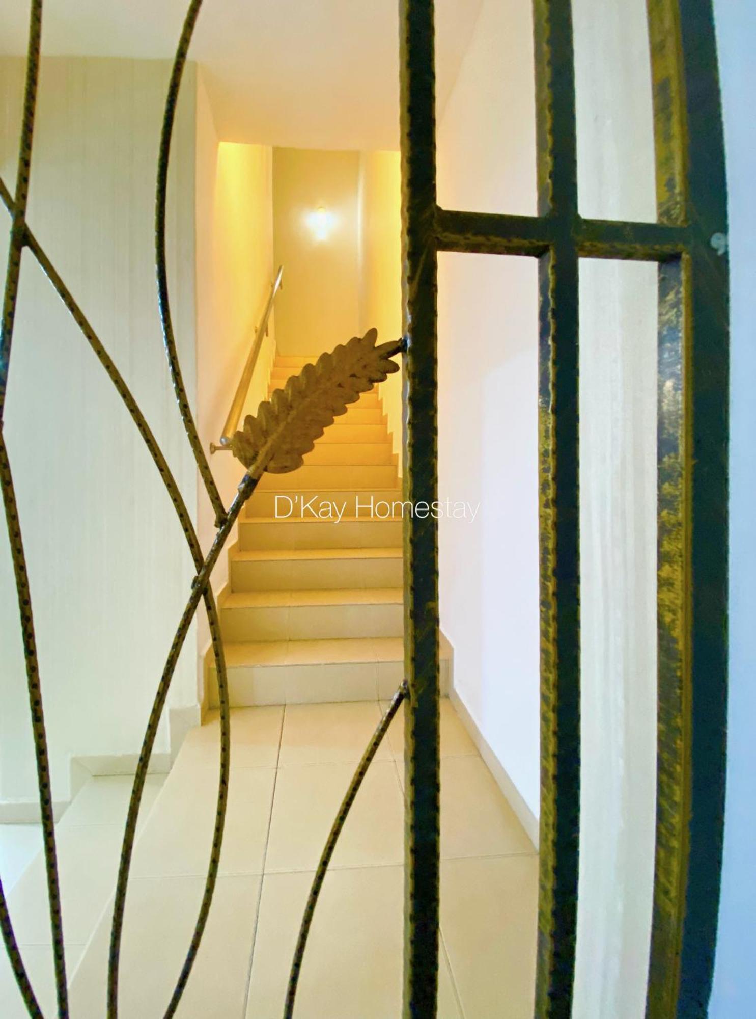 4 Bedrooms Homestay, Fully Aircond In Sendayan By D'Kay Homes I 10-15 Pax เซเรมบัน ภายนอก รูปภาพ