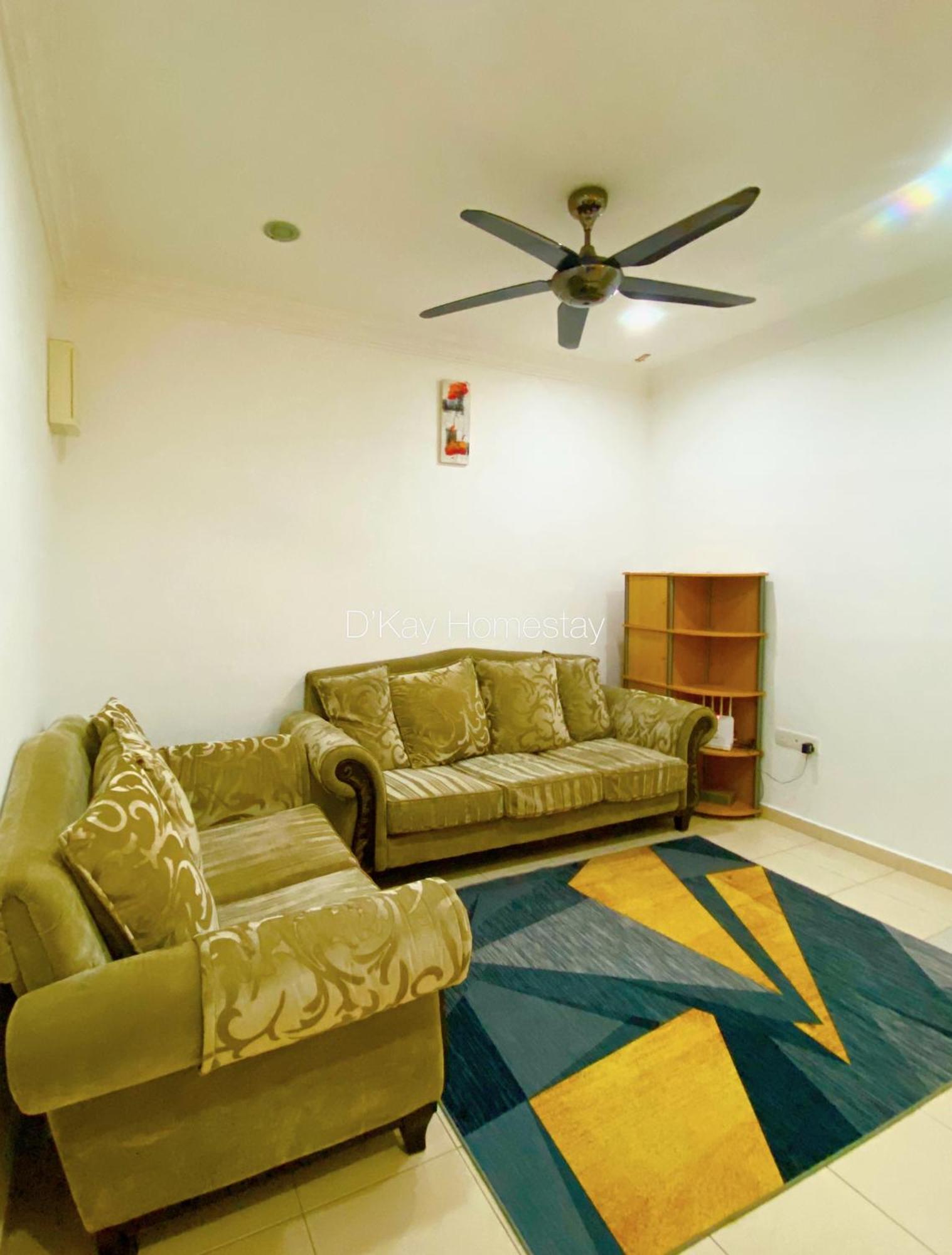 4 Bedrooms Homestay, Fully Aircond In Sendayan By D'Kay Homes I 10-15 Pax เซเรมบัน ภายนอก รูปภาพ