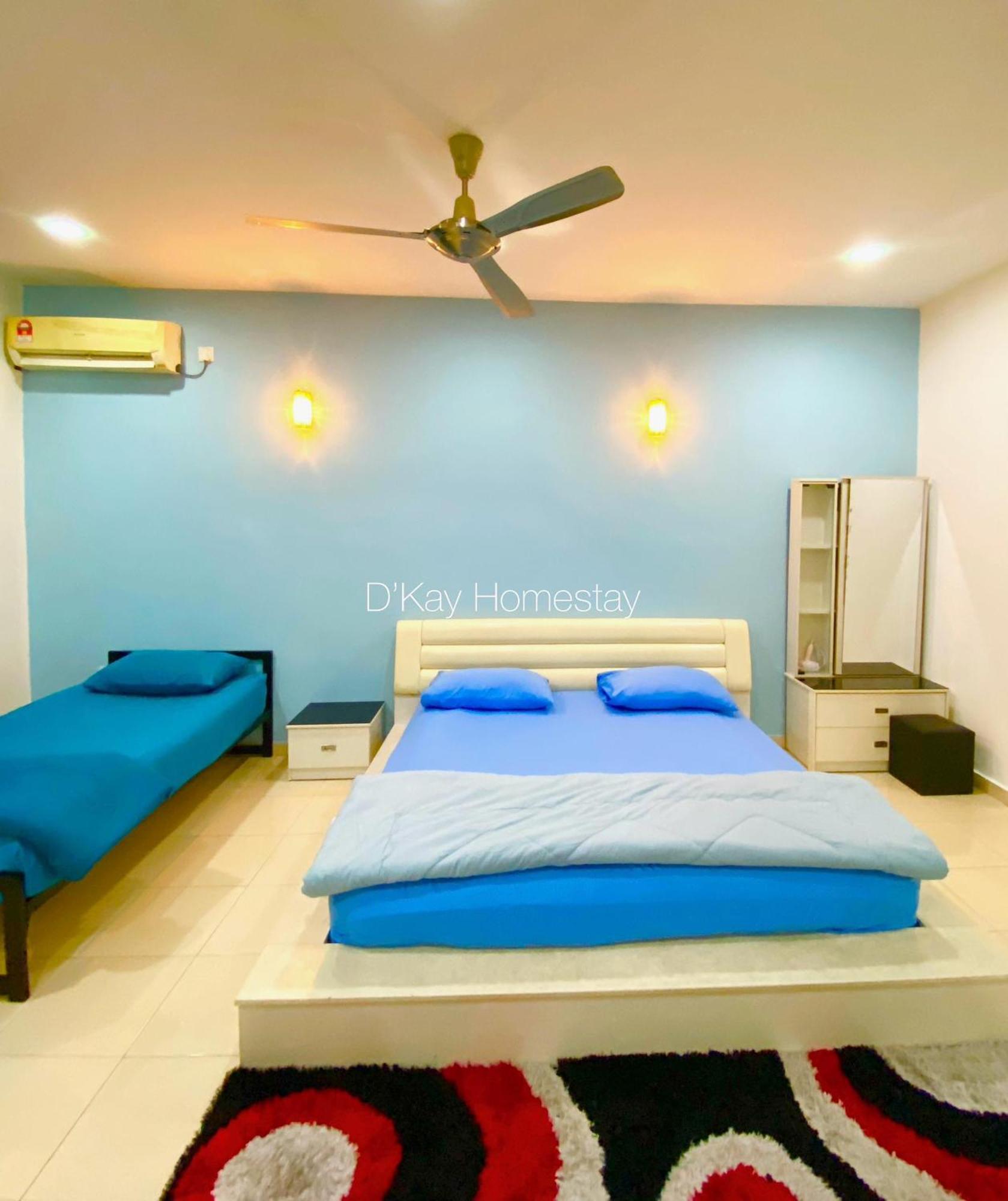 4 Bedrooms Homestay, Fully Aircond In Sendayan By D'Kay Homes I 10-15 Pax เซเรมบัน ภายนอก รูปภาพ