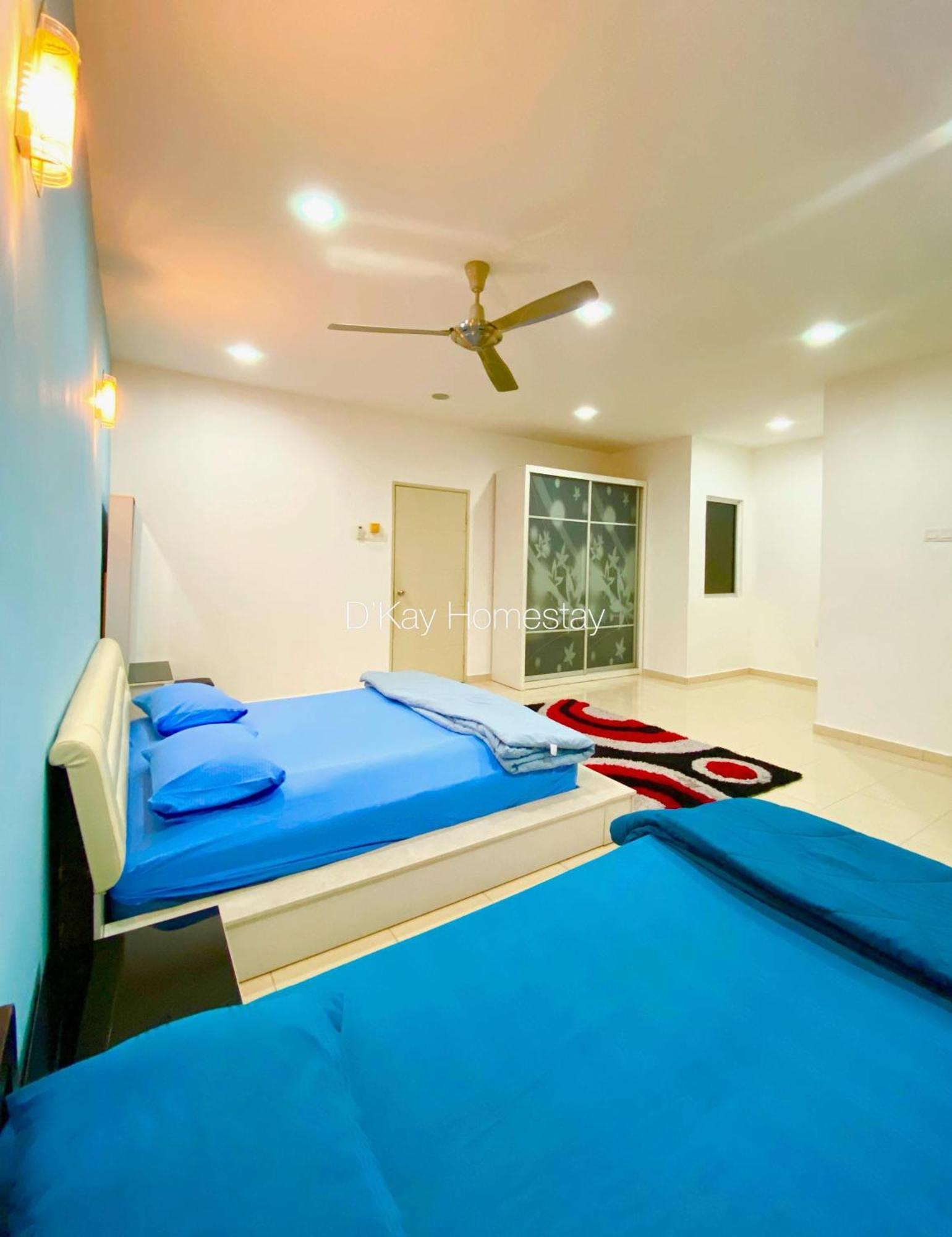 4 Bedrooms Homestay, Fully Aircond In Sendayan By D'Kay Homes I 10-15 Pax เซเรมบัน ภายนอก รูปภาพ